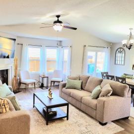 Beautiful home in Chesapeake, khách sạn ở Chesapeake