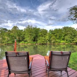 Ocoee River Retreat Water Front Deck on Water