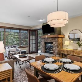 Ski-In Breckenridge Condo w/ Fireplace + Balcony!