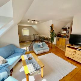 Viesnīca Pelso apartman pilsētā Balatonalmadi