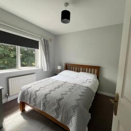 4 Bedroom Haven 10 mins walk to beach