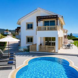 Villa Bella Ena, hotel in Nea Dimmata