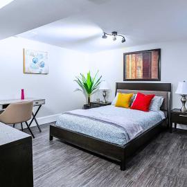 Basement Suite near Corktown Pub & GO Station