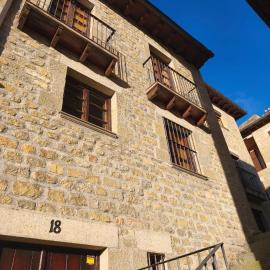 Casona de la Tauna, hotel in Sos del Rey Católico