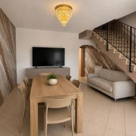 Toppetta House, hotel din Anzio