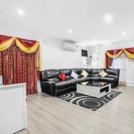 Whole house not to be missed, hotel u Melbourneu