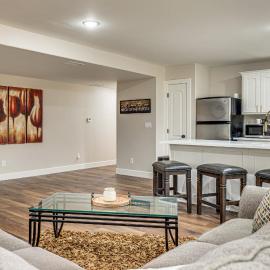Luxury Forest Retreat: Movie Room, Games, Hot Tub, hotel em Colorado Springs