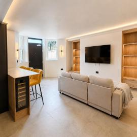East Parade Collection, Courtyard 37A
