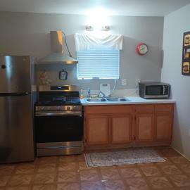 Nice Guest House, hotel in Artesia
