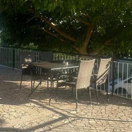 Apartments with parking space Lopar, Rab - 16389