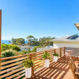 Rileys Retreat - coastal home close to beach