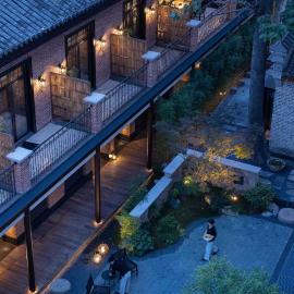 6500·Old Alley Ccourtyard Hotel