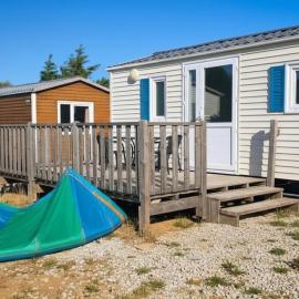 Mobil-home avec clim - 4 pers. - API-1-52-3000, hotel in Caves