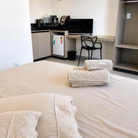 Studio aconchegante e bem equipado, hotel di Pirapora