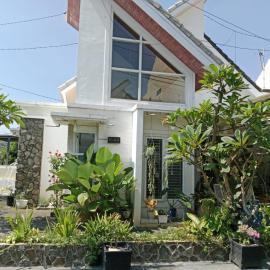 De Iris Garden Homestay