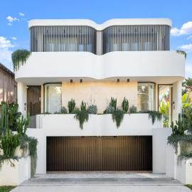 Sol Coastal Luxury in Bondi Beach