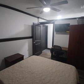 Cozy Retreat 1 Bed and Bath