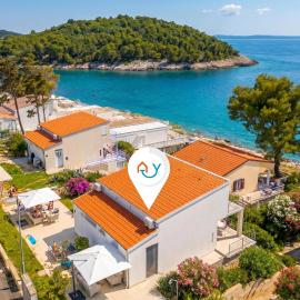 Valdarke Vittorio Apt with Sea View Terrace - Happy Rentals