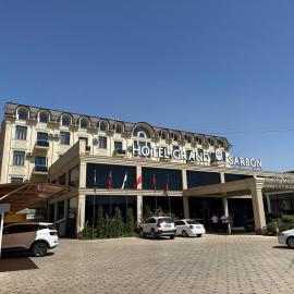 GRAND SARBON HOTEL, hotel u Qarshiju