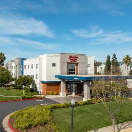 Hampton Inn & Suites Sacramento-Airport-Natomas, хотел в Сакременто