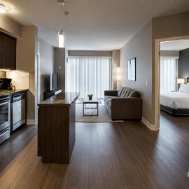 Oak Crown Suites