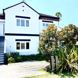 Manly Beach family retreat plus rare onsite parking