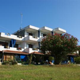 Villa Iris Studios, hotel di Ormos Panagias