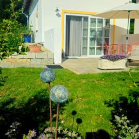 Häuschen blaues Pferd, hotel in Wallerfing