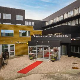 Frich`s Hotel Surnadal, hotel em Surnadal