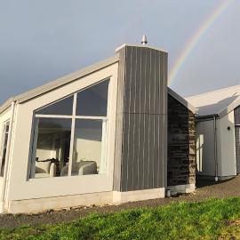 Geraldine Gem - New 1 Bedroom Executive Home, hotel in Geraldine