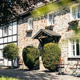 Hotel Gut Funkenhof, hotelli kohteessa Sundern
