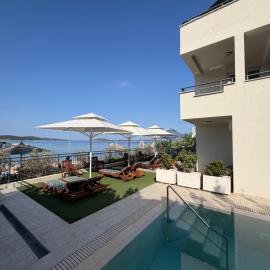 Cap Adria Apartments- beachfront, private swimming pool, near Šibenik