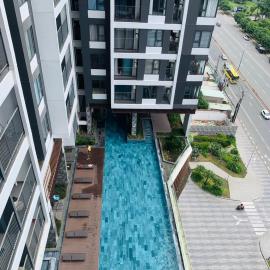 Tayastay - High Floor 2BR Apt with Pool View - Near VSIP & Mall, hotel in Ấp Bình Hòa (1)