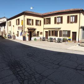 Desdemona House Pub
