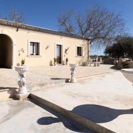 Tenuta Cappello, hotel i Cannizzara