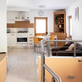 Casa Delia, hotel u gradu Longarone
