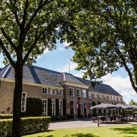 Stadspaleis Hotel & Restaurant OldRuitenborgh – hotel w mieście Vollenhove