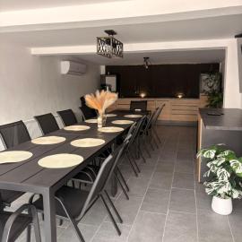 Tenevi house, hotel Glushnik városában