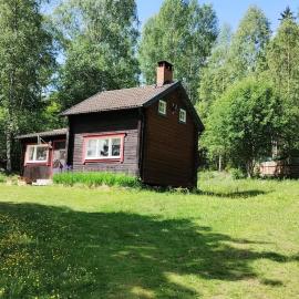 Waldhaus mit Seeblick, hotel en Nyhammar