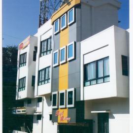 Hotel Royal Residency Executive, ξενοδοχείο σε Miraj