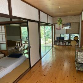 KNA healing house くうねるあそぼ ペットと泊まれる宿 自炊ok広々と大らかな自然の中で過ごしたい方に, hotelli kohteessa Suo Oshima