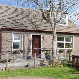 Mackenzie Cottage, hotel u gradu Poolewe
