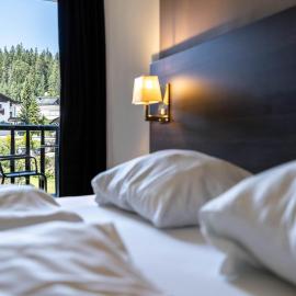 Hotel Wetterstein by keyone, ξενοδοχείο στο Ζέεφελντ, Τιρόλο