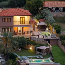 The Grand Panorama Villa – hotel w mieście Nea Moudania