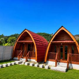 Wavez Bungalow, hotel in Selong Belanak