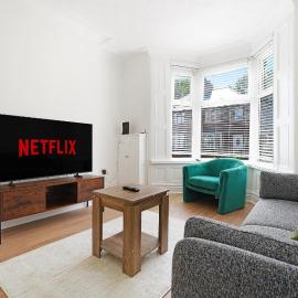 Comfortable 4BR Stay Byerley Road by Stay With Us, hotel a Shildon