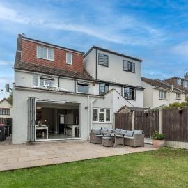 Beautiful Edwardian House great location - Pass the Keys