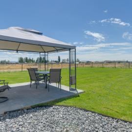 Pet-Friendly Home Near Heise w/ Horse Stalls, hotel i Rigby