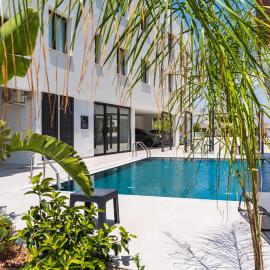 Modern 1BR with Balcony & Free Parking Livadia