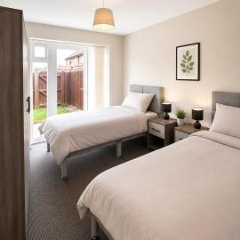 The Cosy House - 3 Beds, Sleeps 4, Free Parking